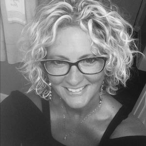 Meet your Posher, Marisa